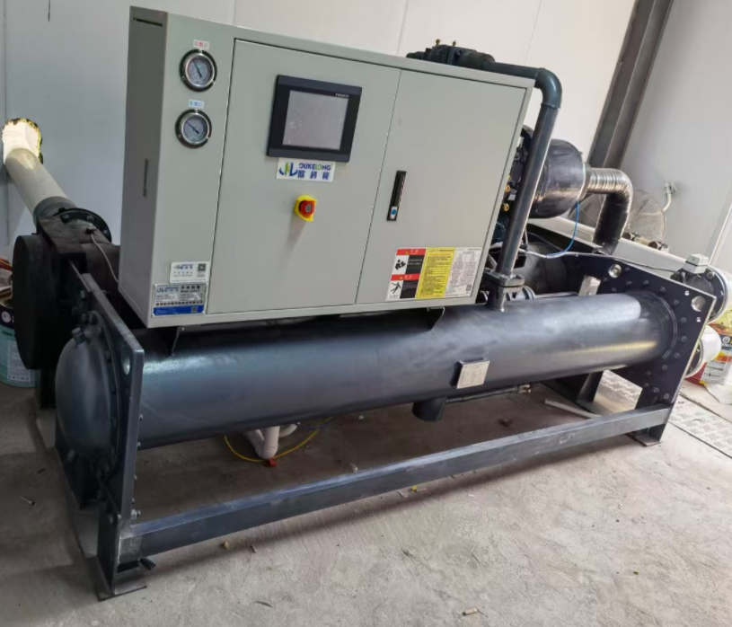 水冷螺桿式冷水機工業(yè)制造案例